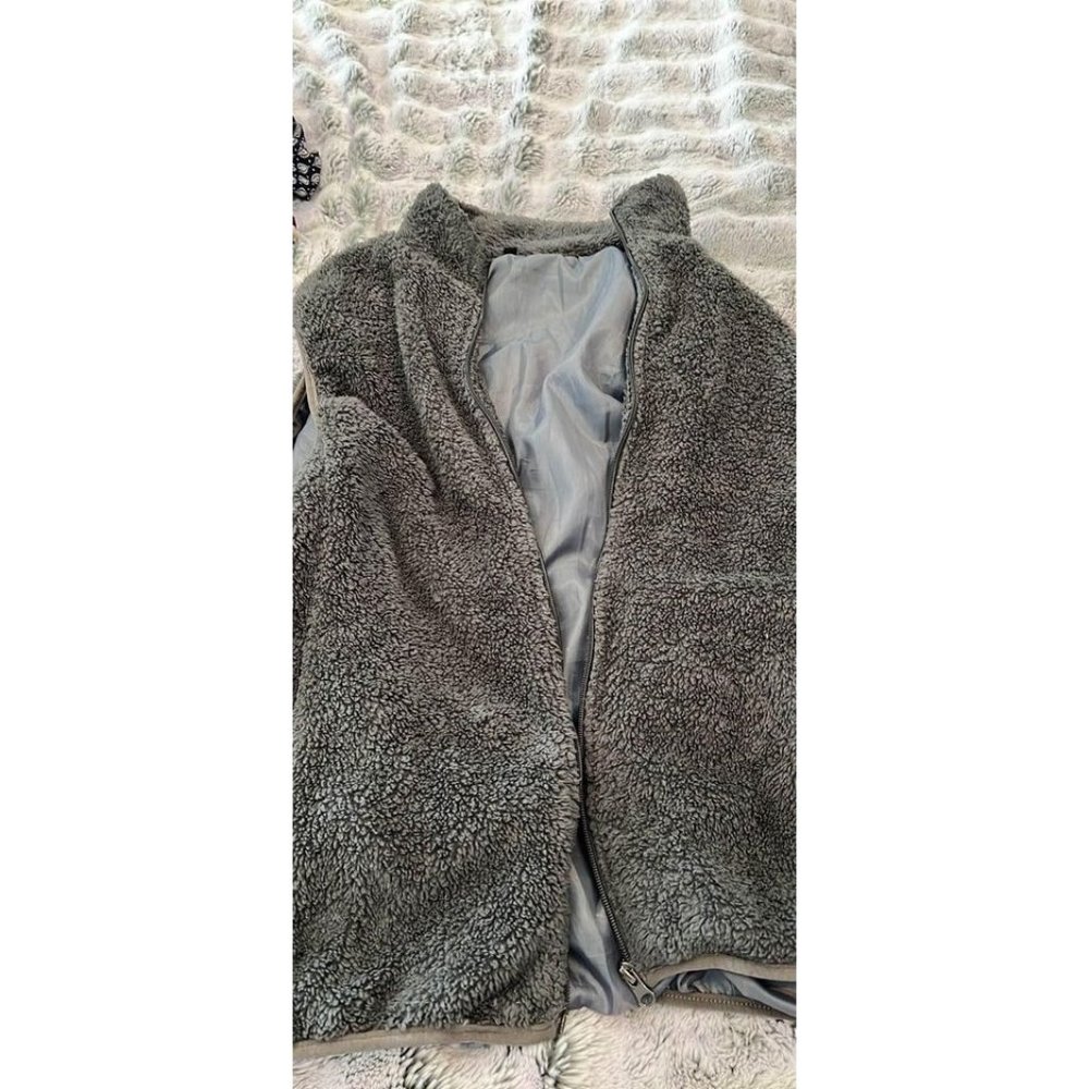 Women’s Gray XL Vest